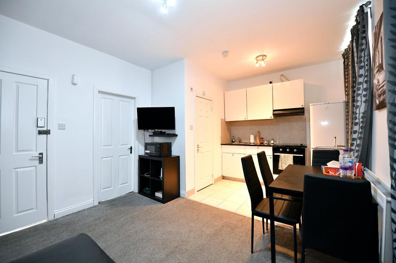 City Central Apartments Лондон Екстериор снимка