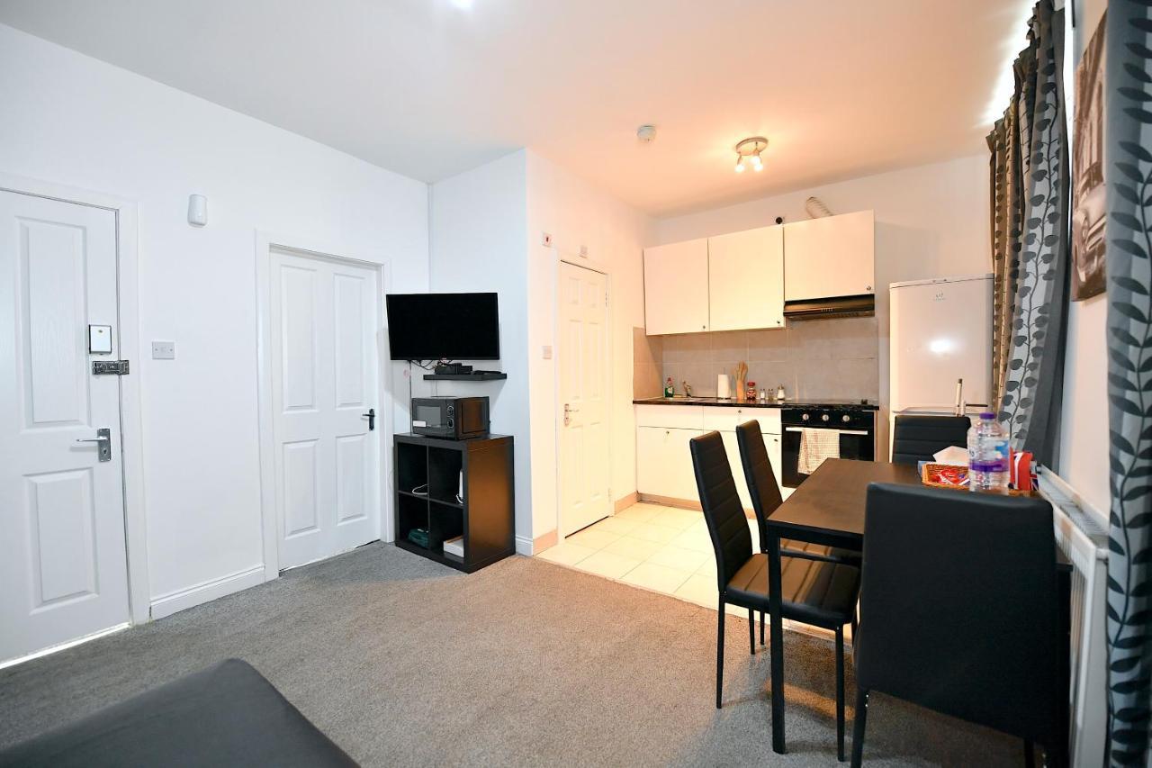 City Central Apartments Лондон Екстериор снимка