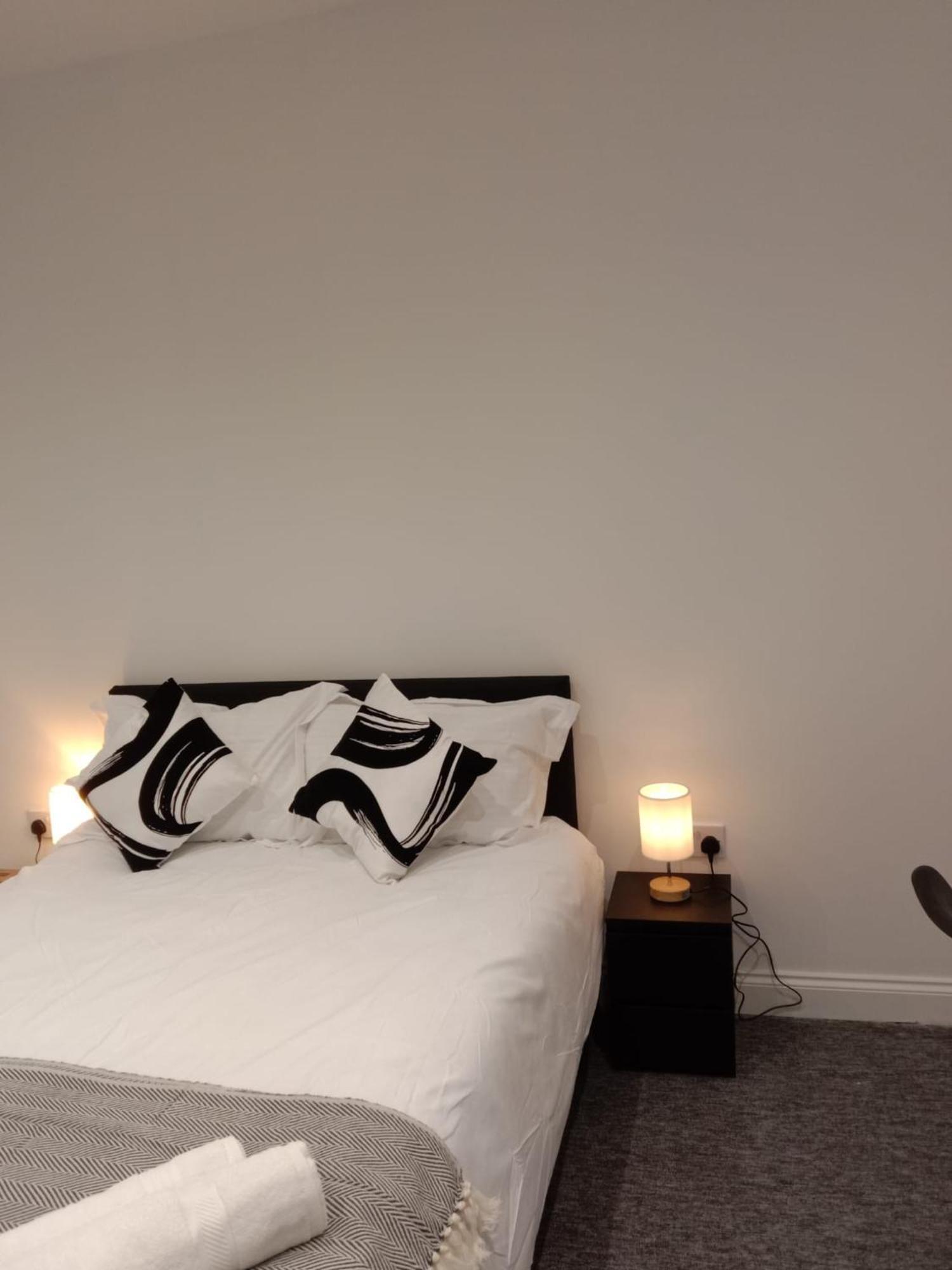 City Central Apartments Лондон Екстериор снимка